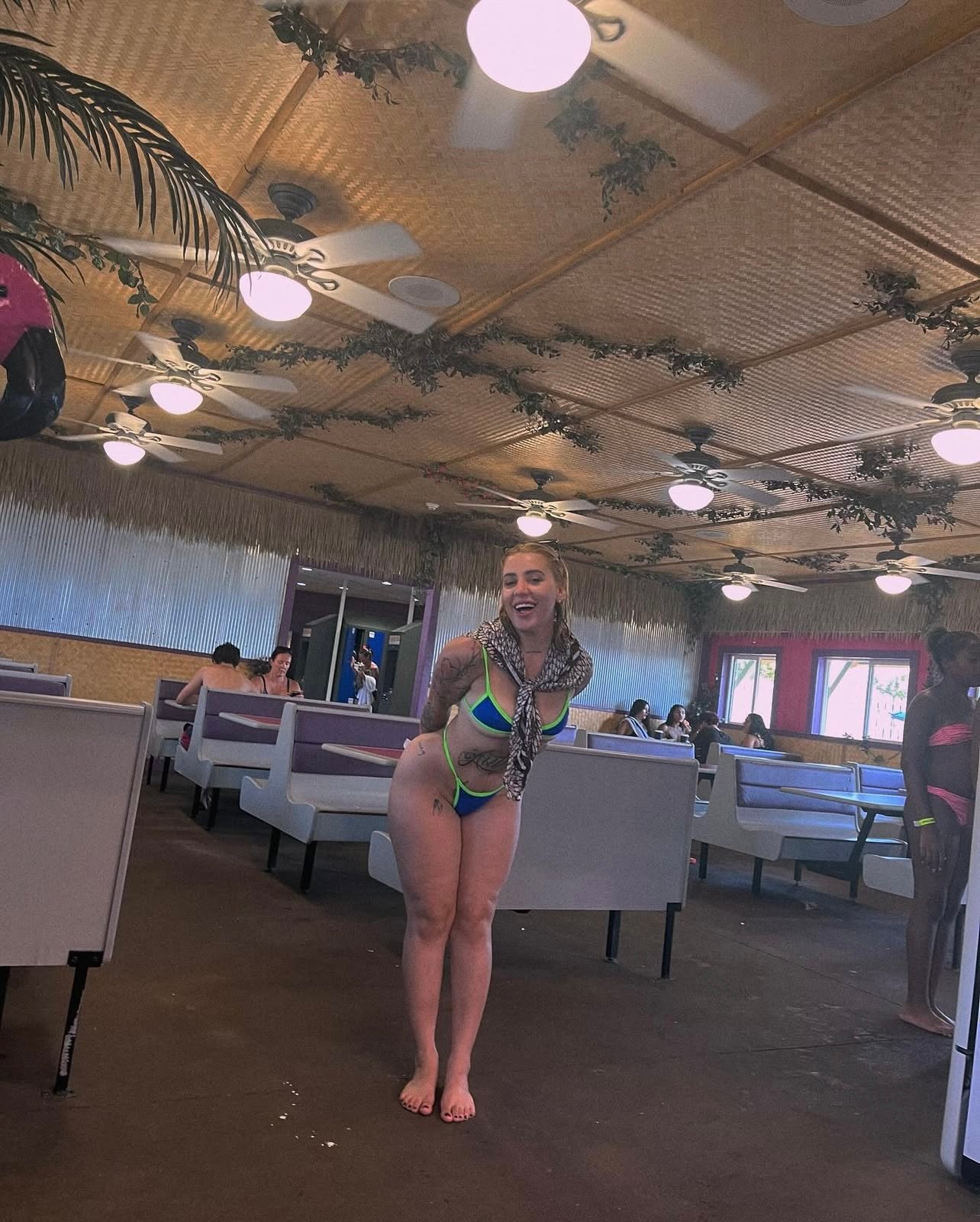 Gallery thumbnail 10